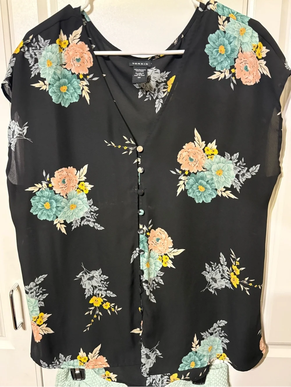 TORRID Black Floral V-Neck Blouse with TORRID textured skirt